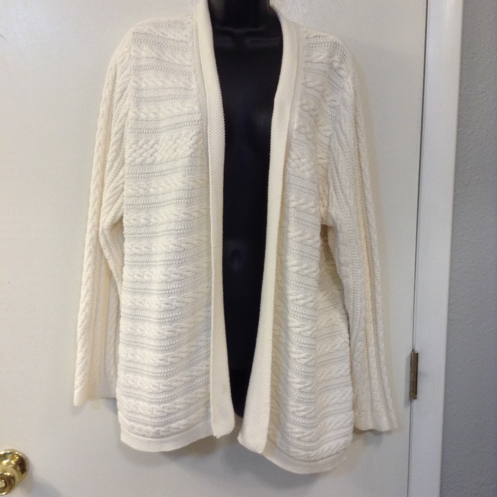 CROFT & BARROW XL WHITE CABLE KNIT CARDIGAN
